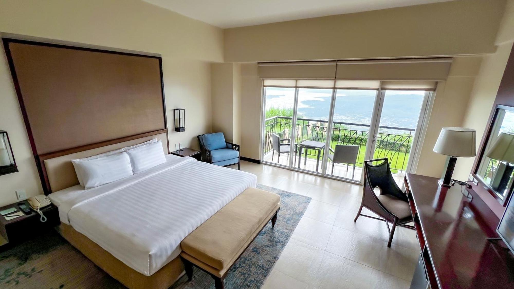 Taal Vista Hotel Tagaytay City Exteriér fotografie Deluxe Ocean View Room