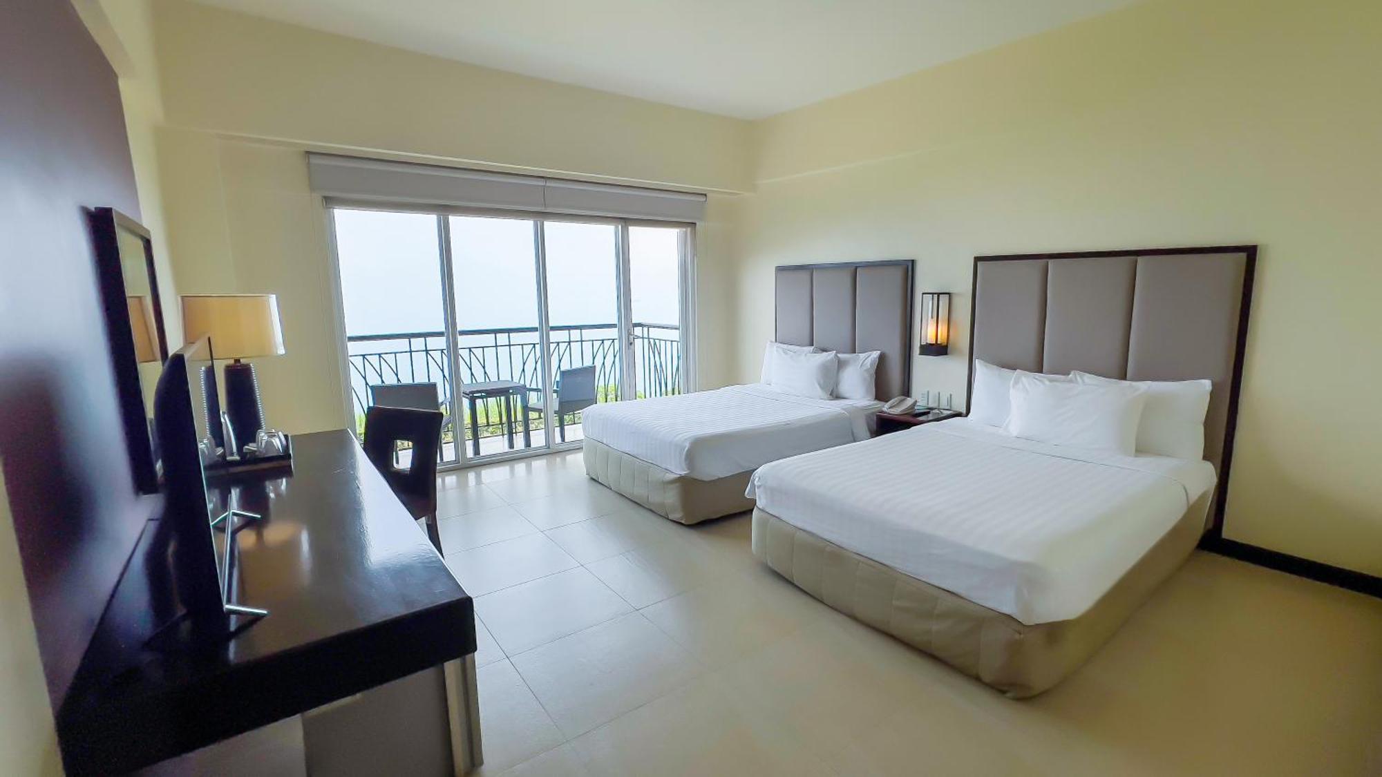 Taal Vista Hotel Tagaytay City Exteriér fotografie Deluxe Ocean View